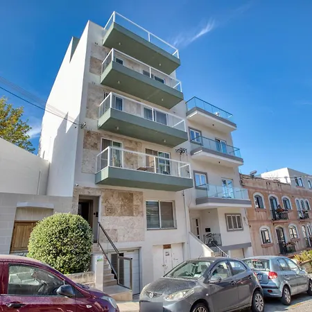 Unique Two Bedroom With Huge Outdoor Area And Close To Entertainment Apartment Is-Swieqi